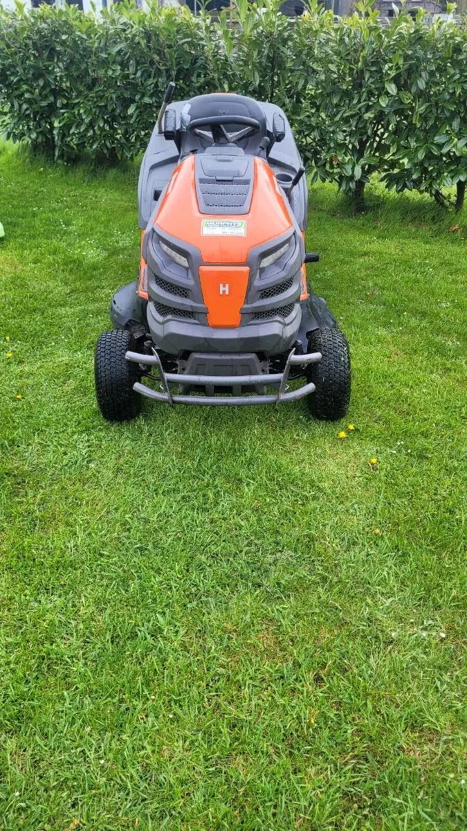 Husqvarna TC342 ride on lawn mower - Image 3