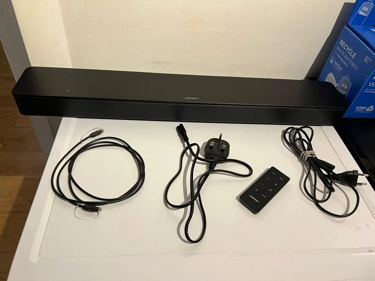 BOSE Smart soundbar 300 - Image 1