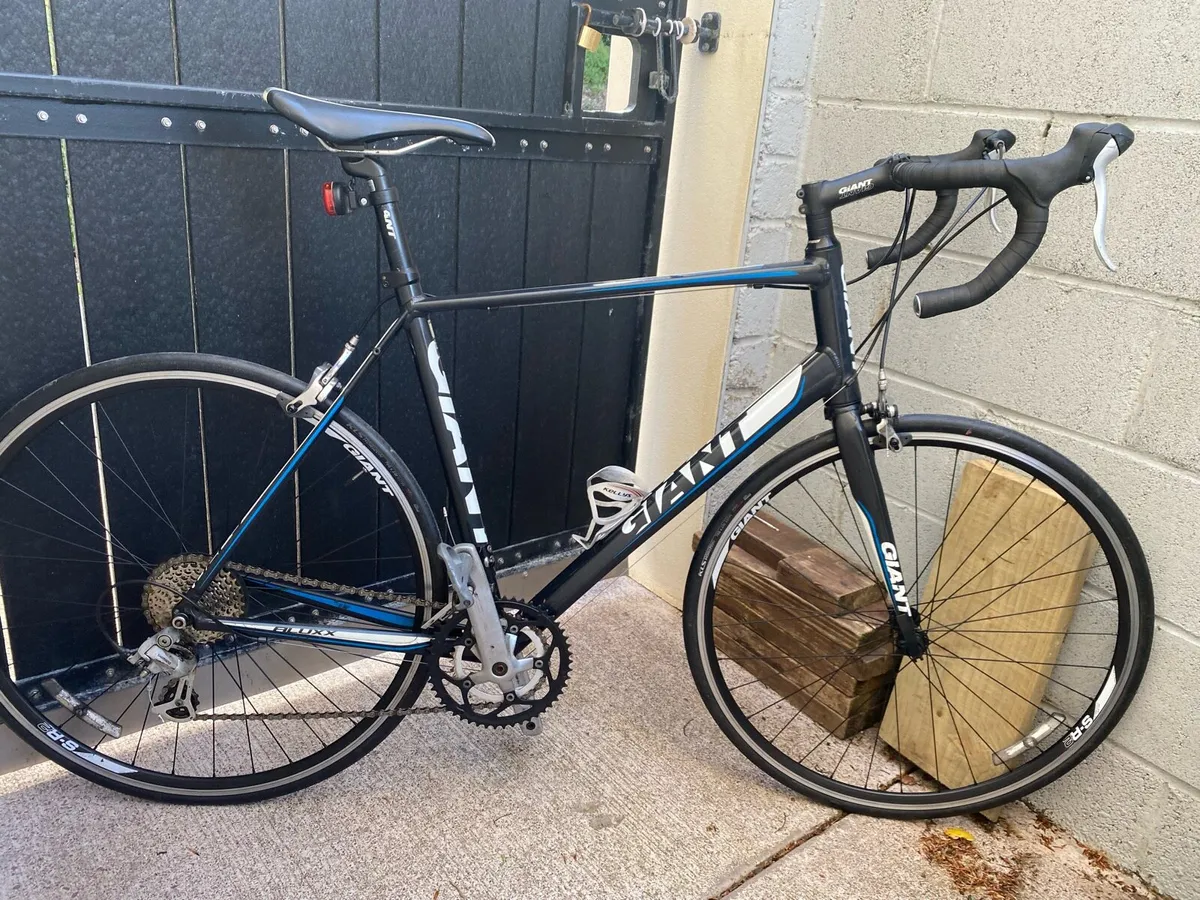 Giant defy 5 L 22 inch frame 700x25c wheels - Image 4