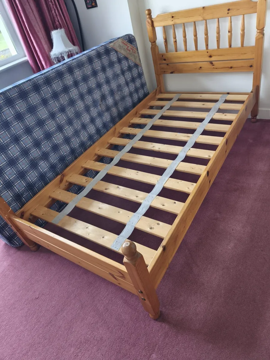 Solid oak bed - Image 2