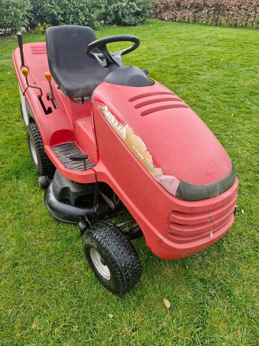 Honda ride on mower Delivery available - Image 4