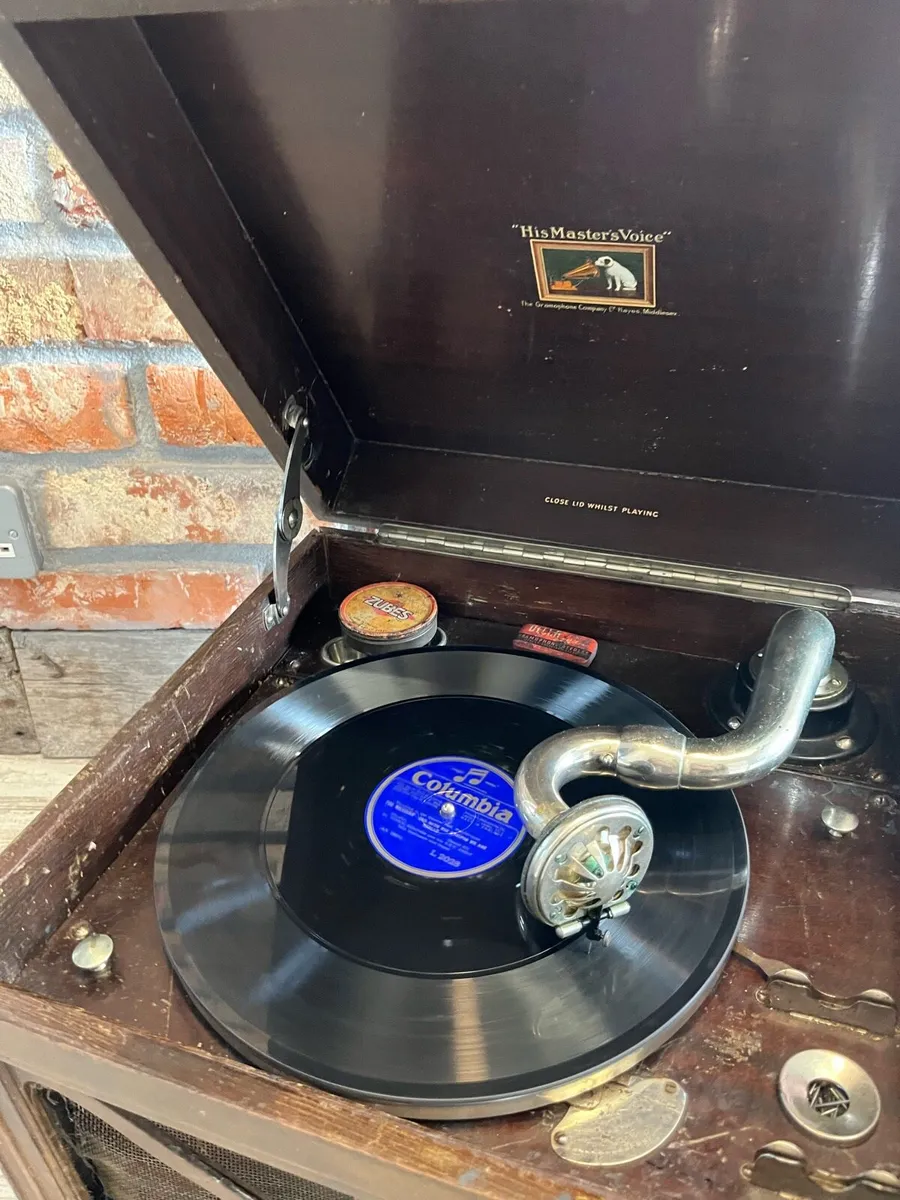 Vintage gramophone - Image 3