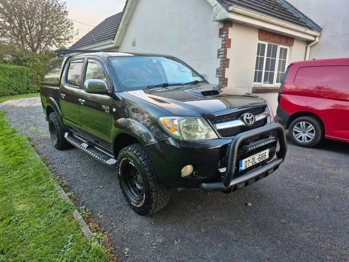 Toyota hilux - Image 4