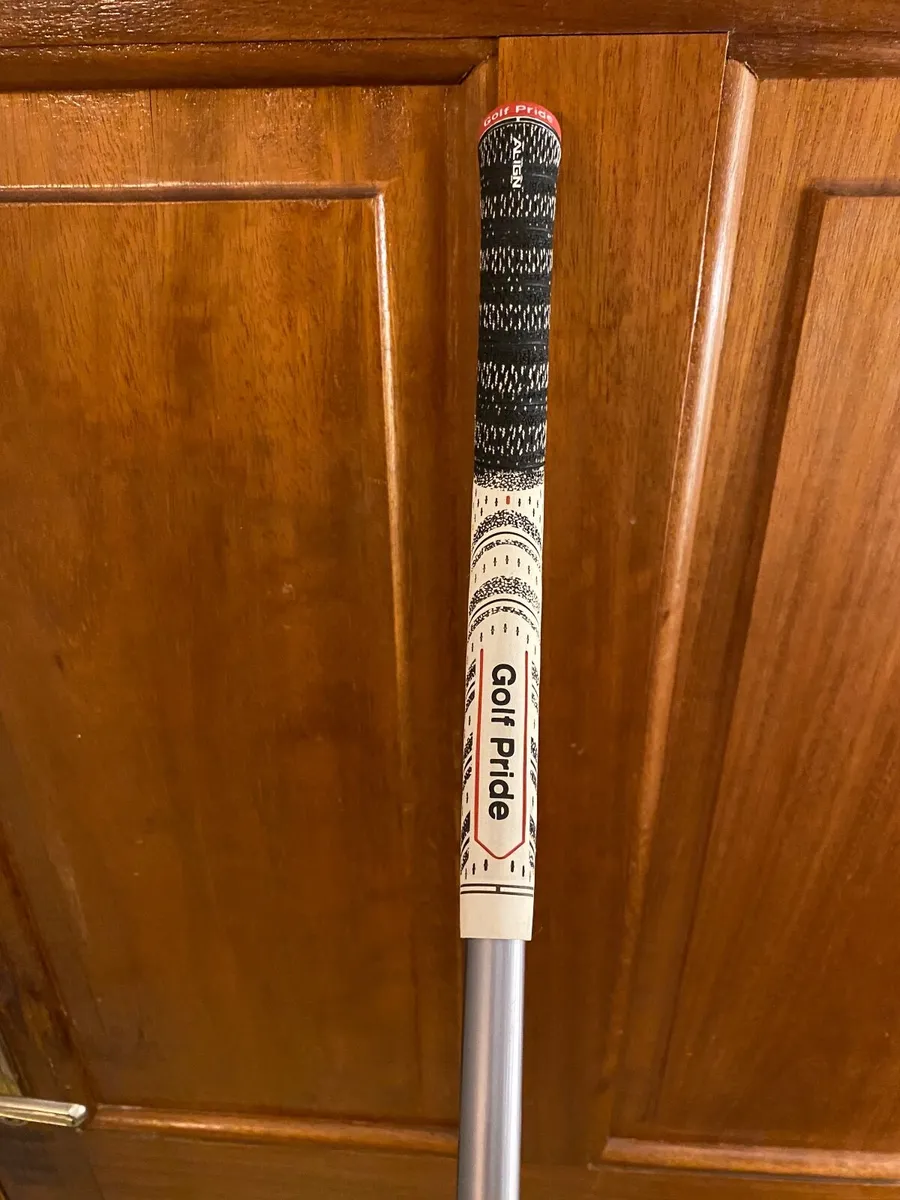 Callaway ELYTE 9 degree Driver Stiff Flex Amazing - Image 3