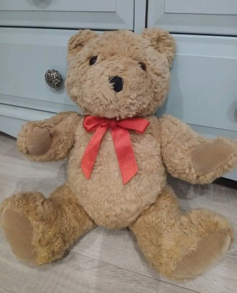beautiful jointed teddy bear over 30 years old - Image 2