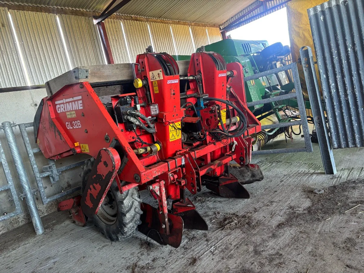 Grimme potato planter - Image 2