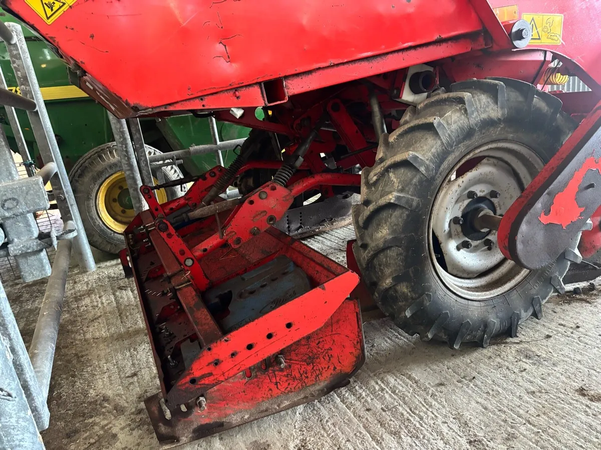 Grimme potato planter - Image 3