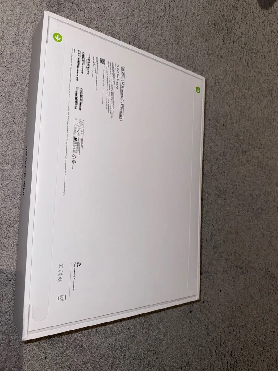 MacBook Air m5 - Image 2