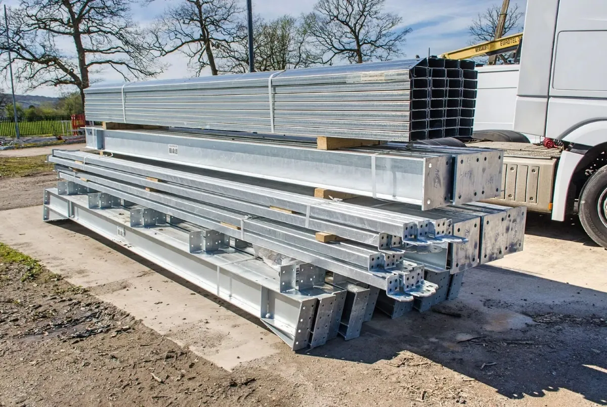 Unused 100ft x 40ft x 20ft fully galvanised steel - Image 4