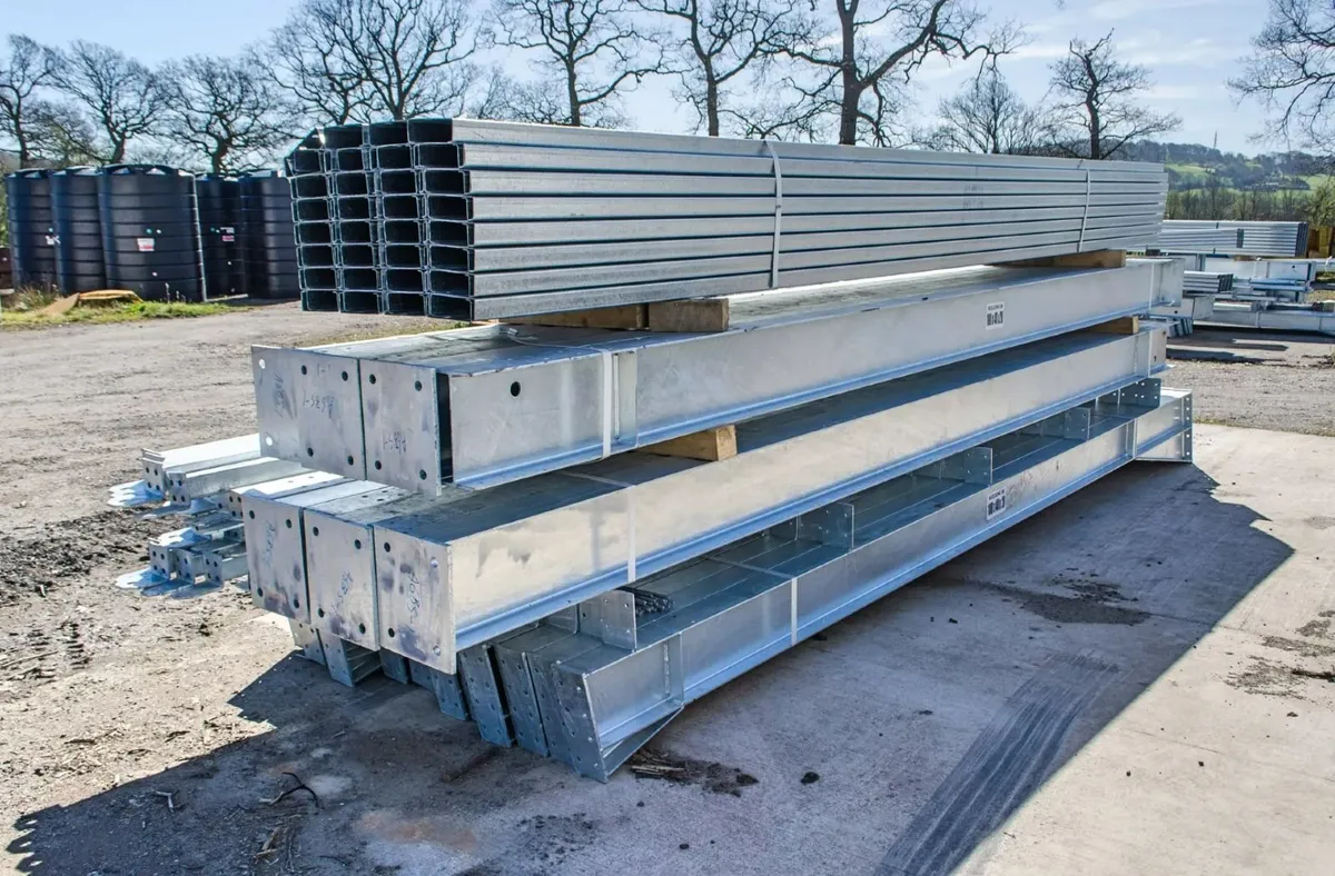 Unused 100ft x 40ft x 20ft fully galvanised steel - Image 3
