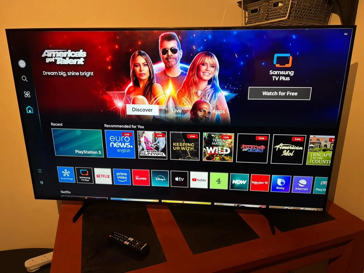 Samsung 55" DU7100 4K HDR10+ Pur Colour Smart Tv - Image 3