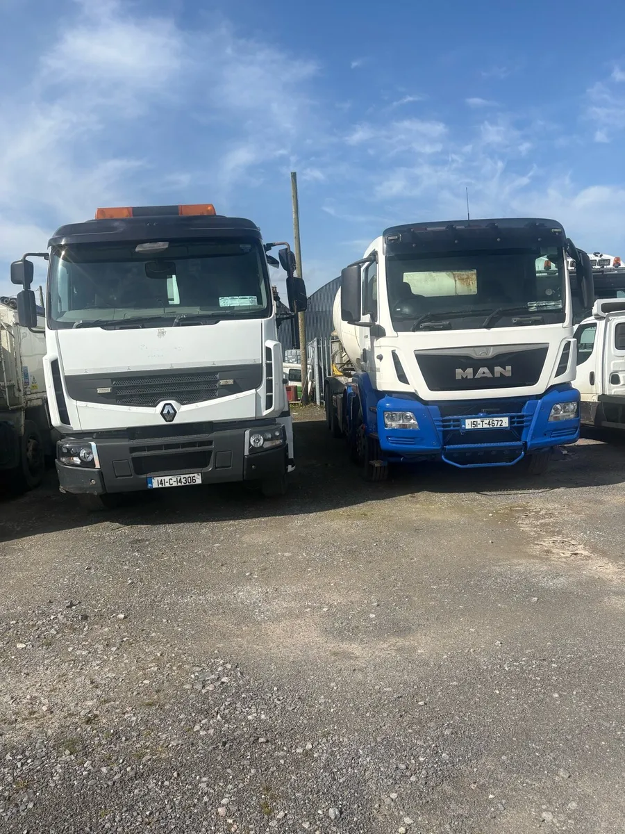 Renault premium tipper +man mixer - Image 1