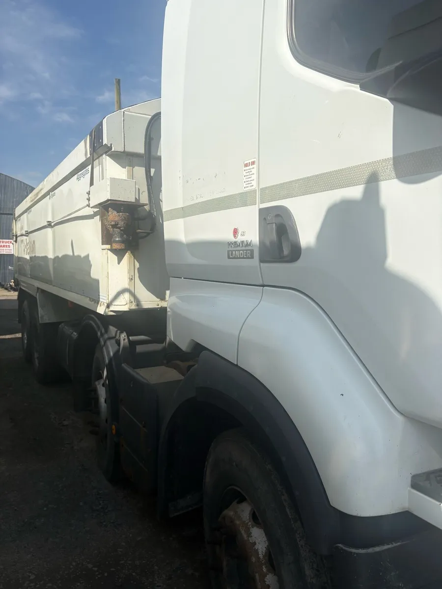 Renault premium tipper +man mixer - Image 3