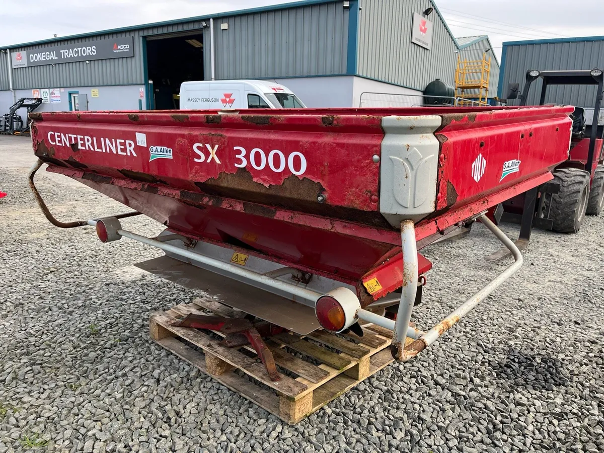 Lely Fertiliser Sower - Image 4