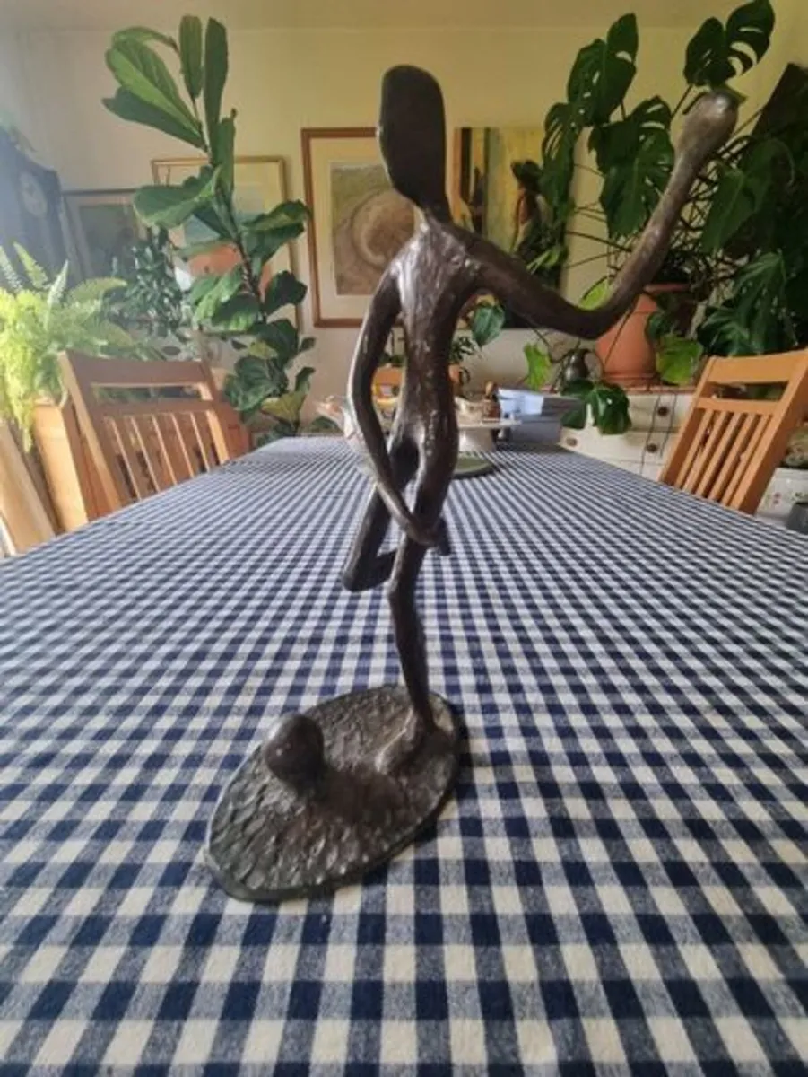 Vintage brass figurine of a football player - Image 2