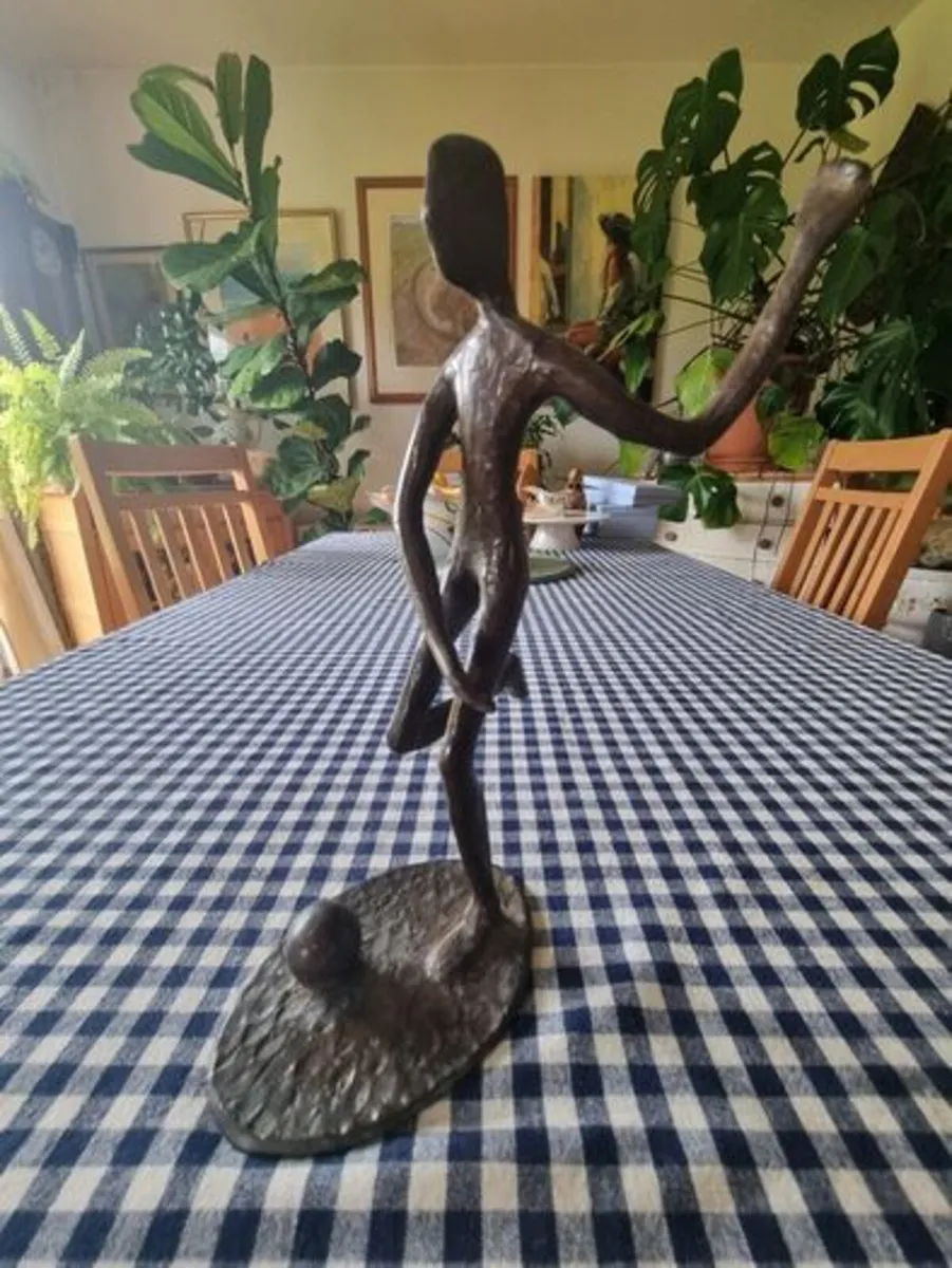 Vintage brass figurine of a football player - Image 4