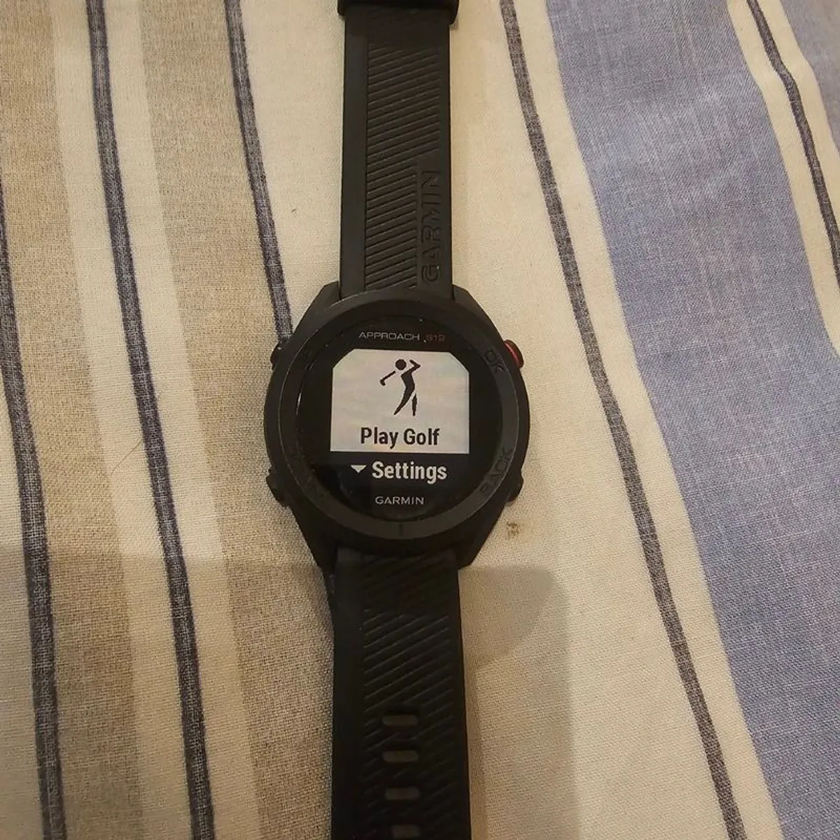 Garmin S12 golf watch - Image 2