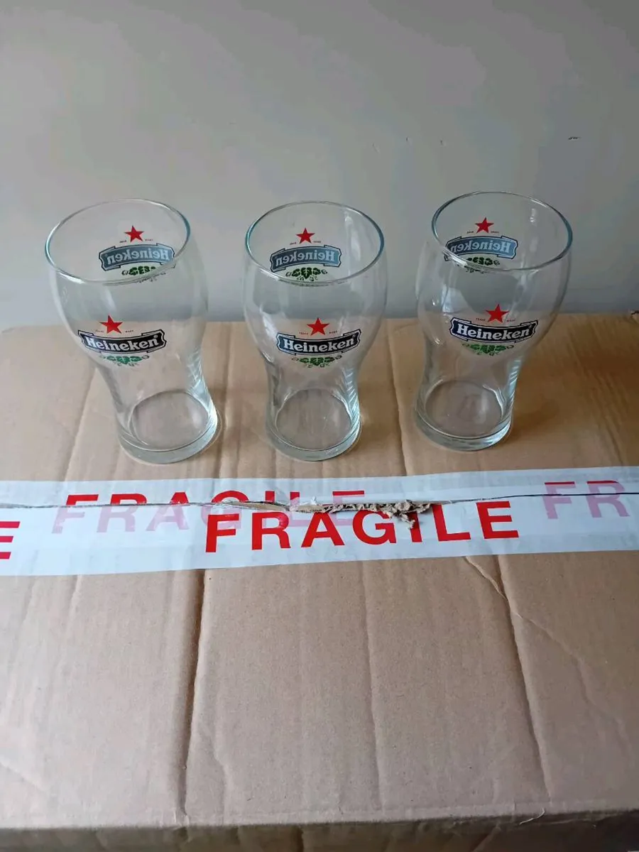 Pint glasses - Image 1