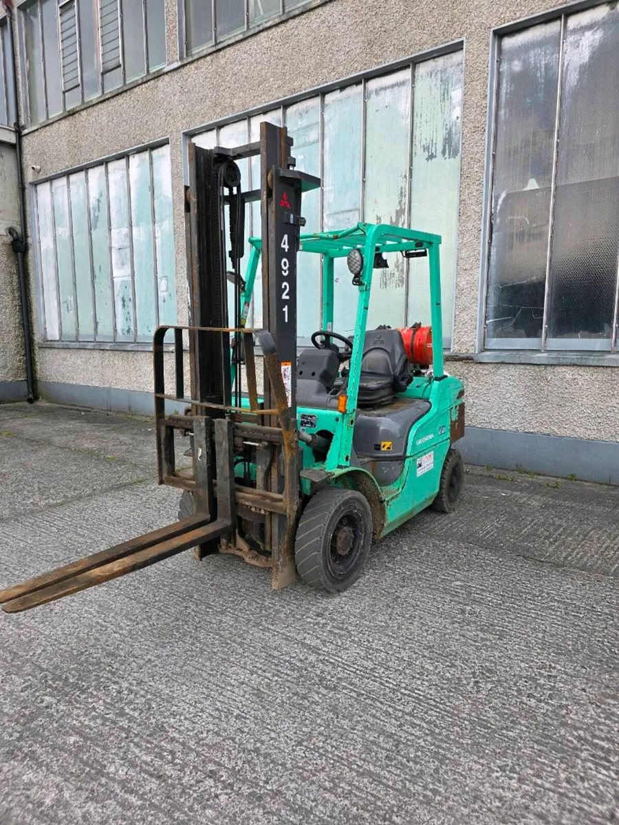 Forklifts - CAT - Mitsubishi - Cesab - Image 3
