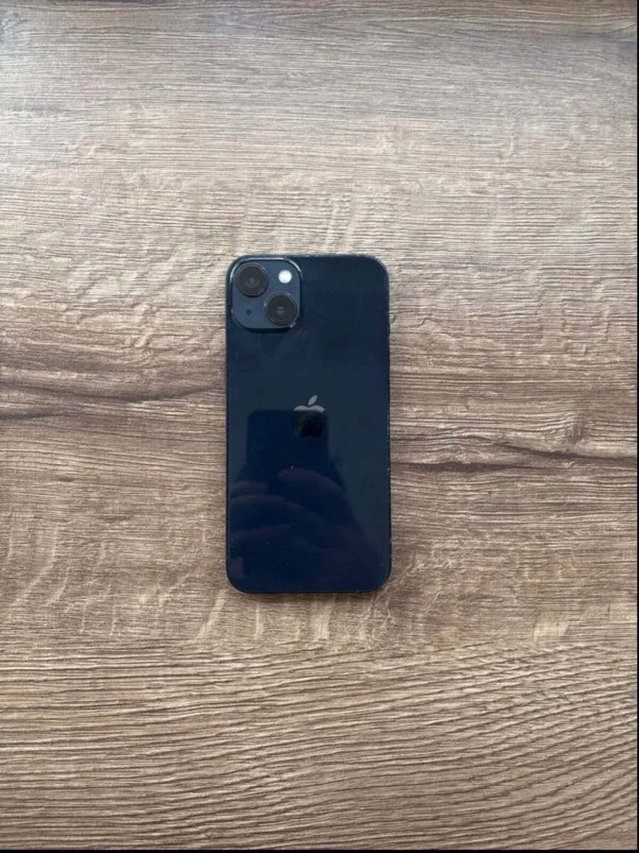 iPhone 13 - Image 2