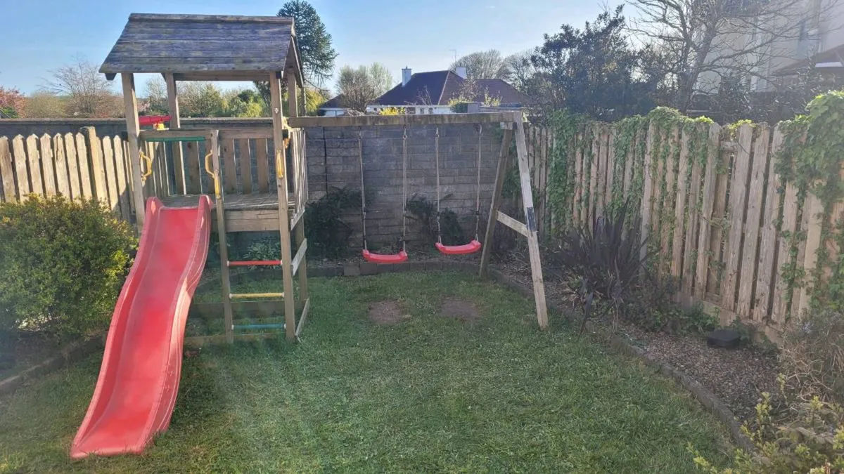 Garden Swings, Slide & Climbing frame - Image 3