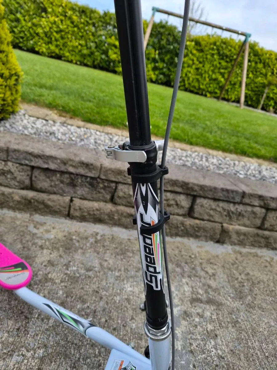 3 wheel scooter/fliker/Older kids - Image 3