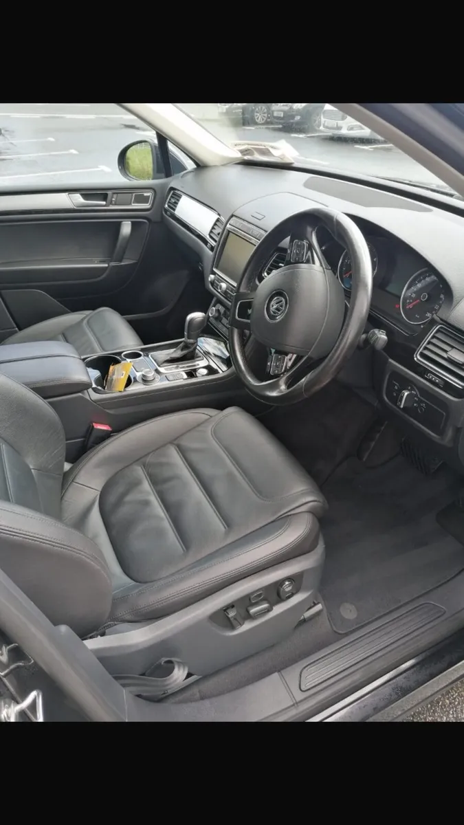 Volkswagen Touareg - Image 4