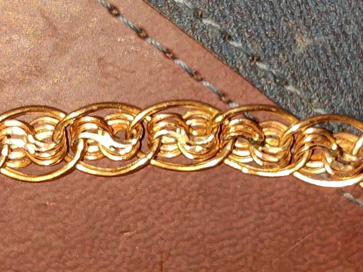 RARE, TWIRLY TWIST, 14CT Gold 5g 8"Long Bracelet ! - Image 3
