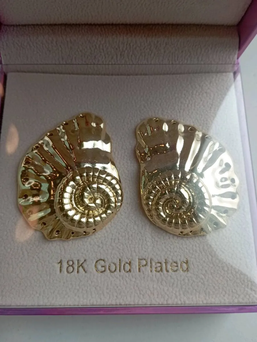 18k Gold Plated Shell Earrings MeMe London - Image 4