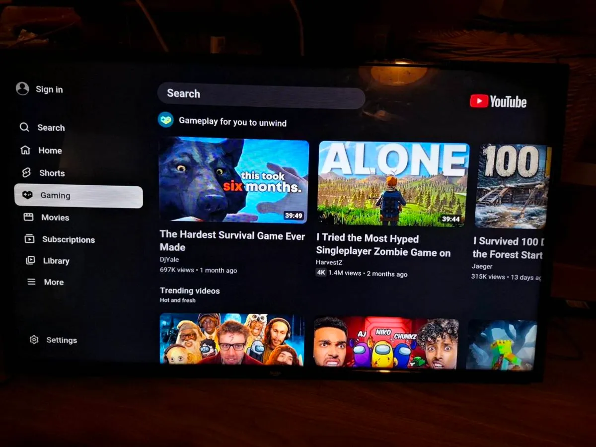 43 INCH SMART TV - Image 1