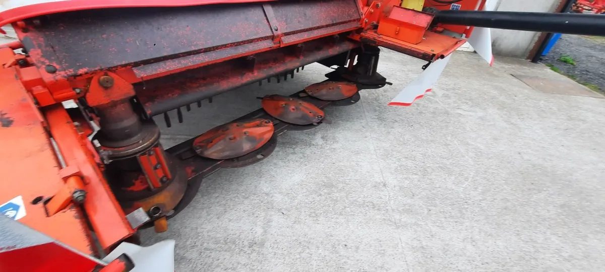 Kuhn fc 250G 8ft trailed mower - Image 3