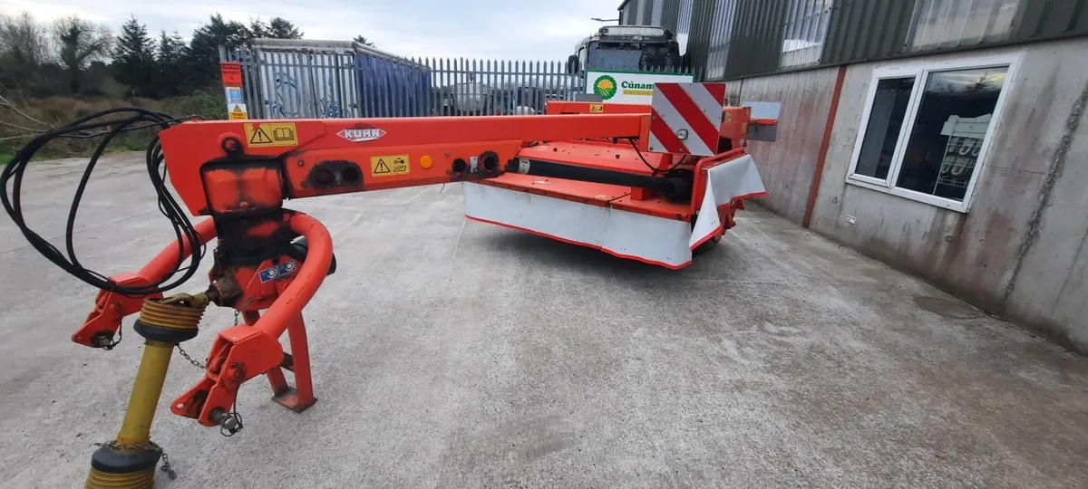 Kuhn fc 250G 8ft trailed mower - Image 1