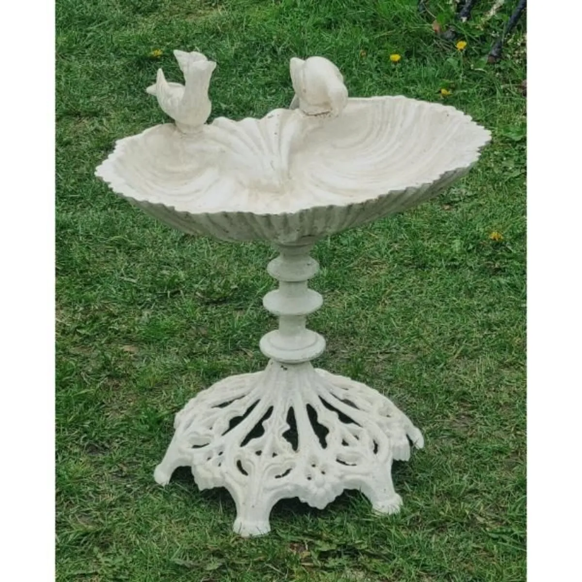 Cast Iron Bird Bath – Medium – H34 - Image 1