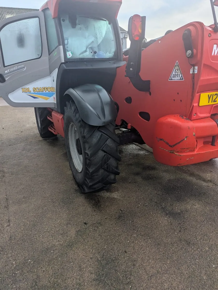 2018 Manitou - Image 3