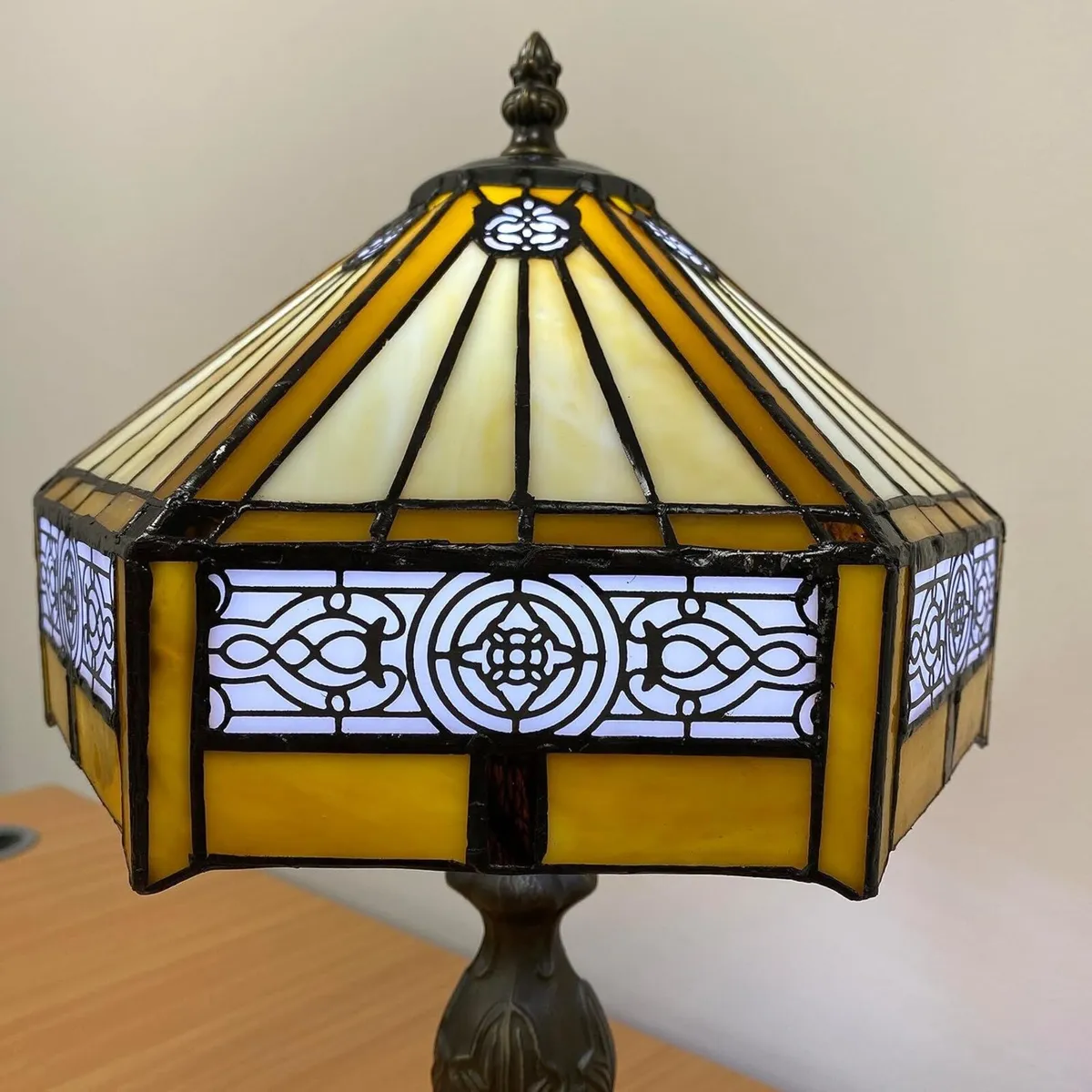 Tiffany Lamps Hexagon Lampshade Handcrafted - Image 4