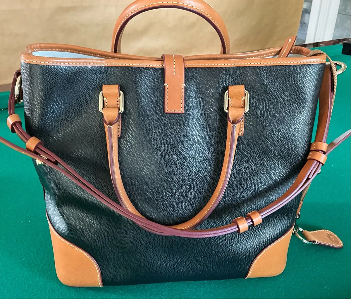 DOONEY & BOURKE Leather Shoulder Bag - Image 1