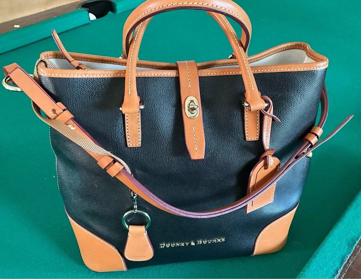 DOONEY & BOURKE Leather Shoulder Bag - Image 4