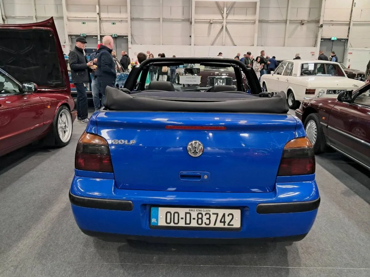 Volkswagen Golf Convertible - Image 4