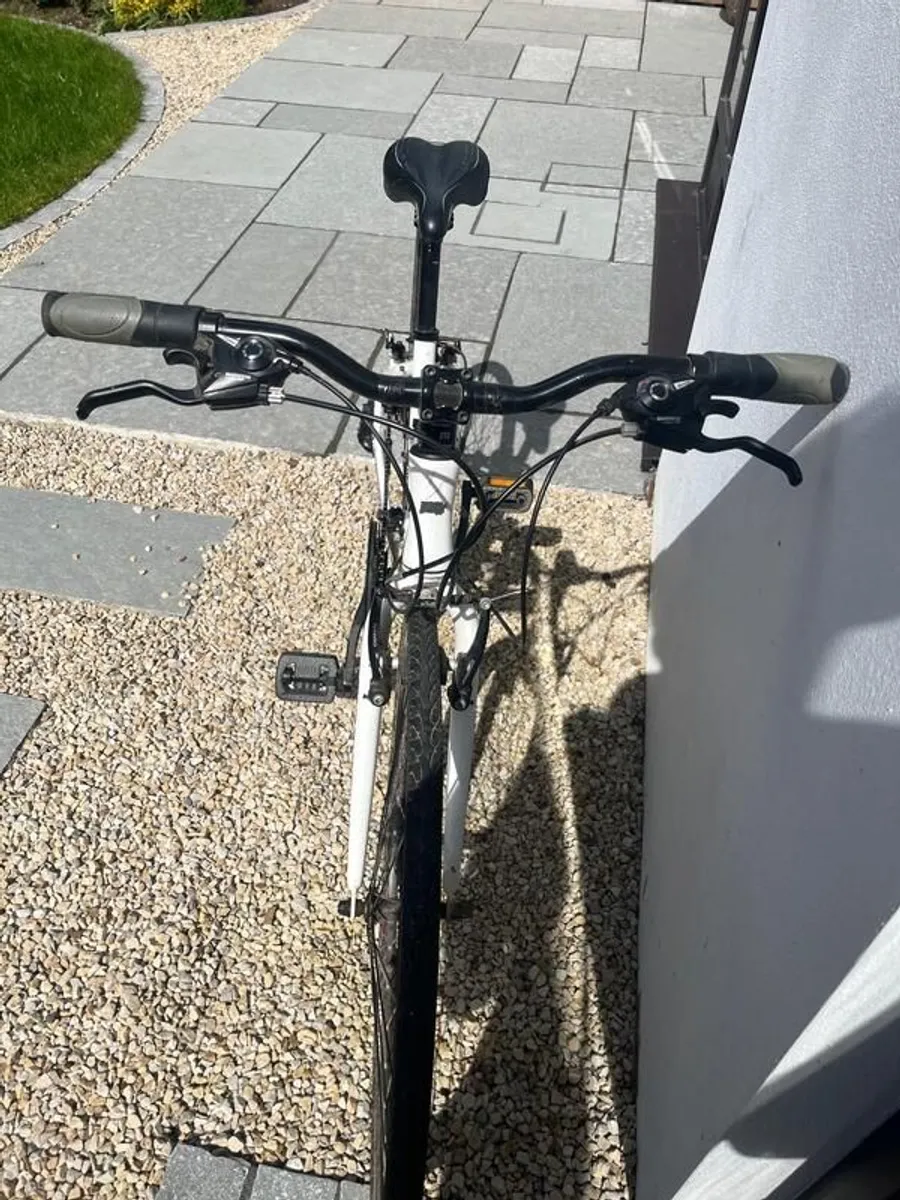 Ladies Bike - great condition - Image 3