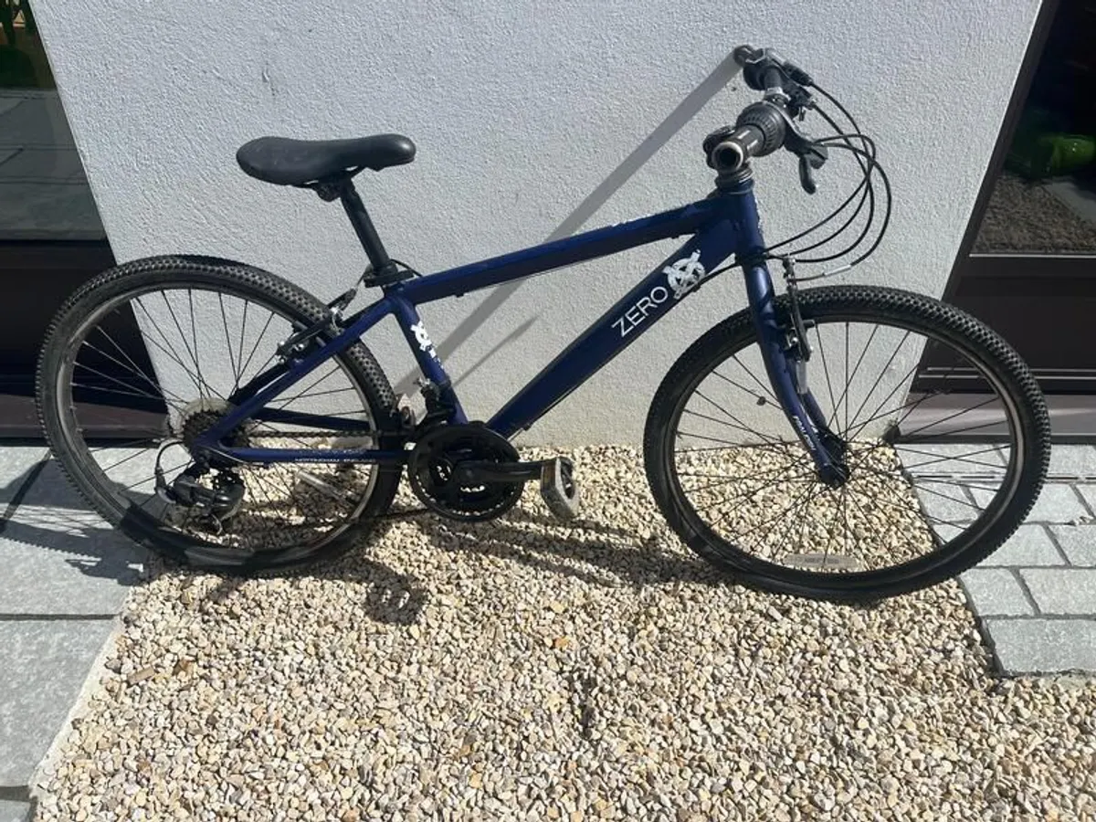 Boys bike - 24 inch wheels - Image 1