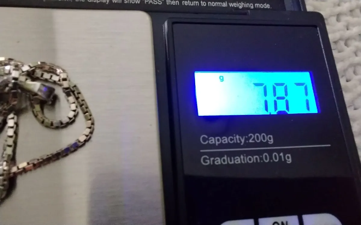 Sterling Silver genuine diamond cross pendant 18" - Image 4