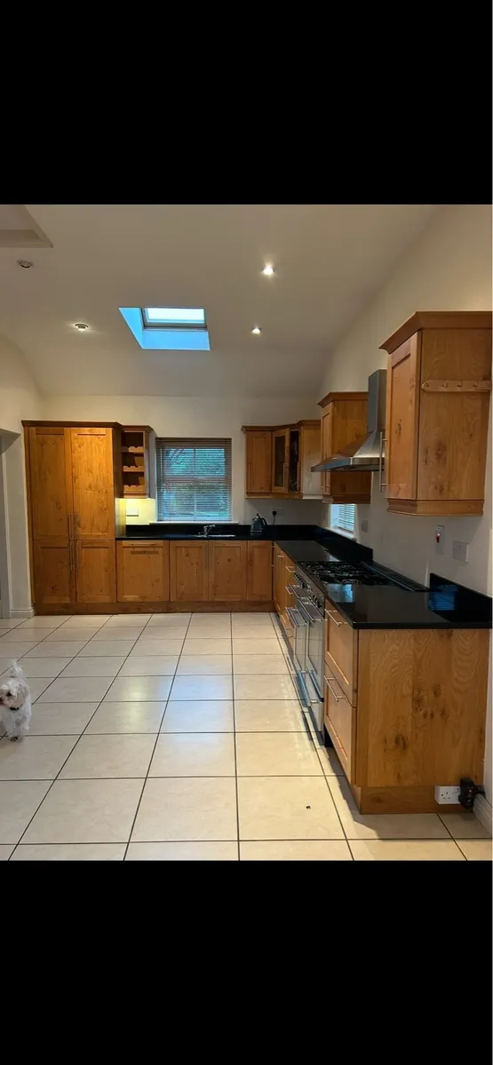 Solid oak kitchen - Image 1