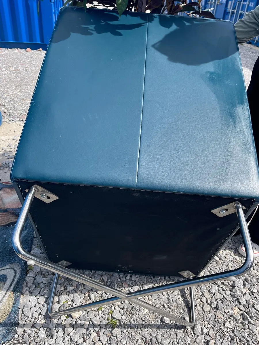 Wendy Leather chair - Image 3