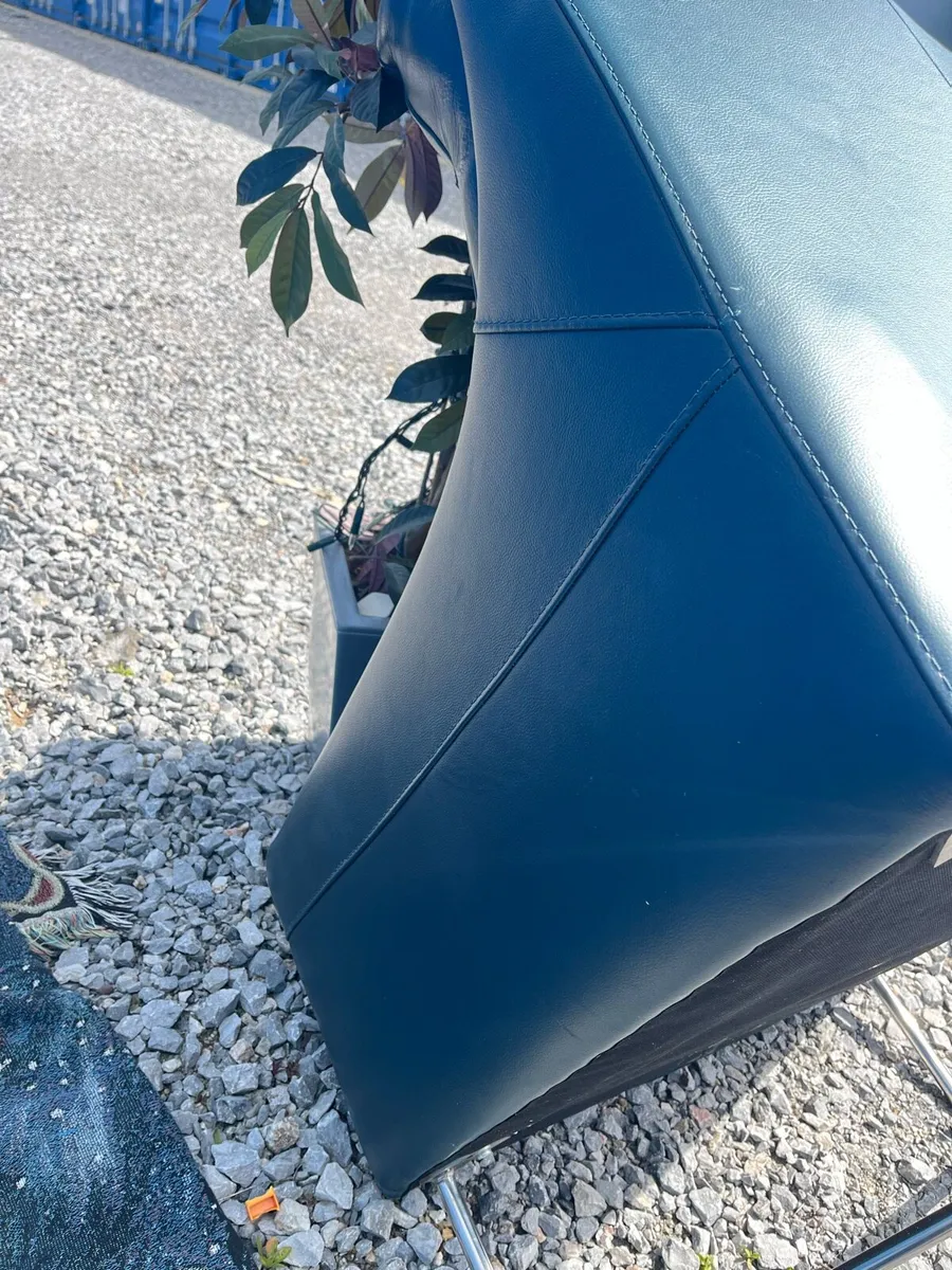 Wendy Leather chair - Image 4