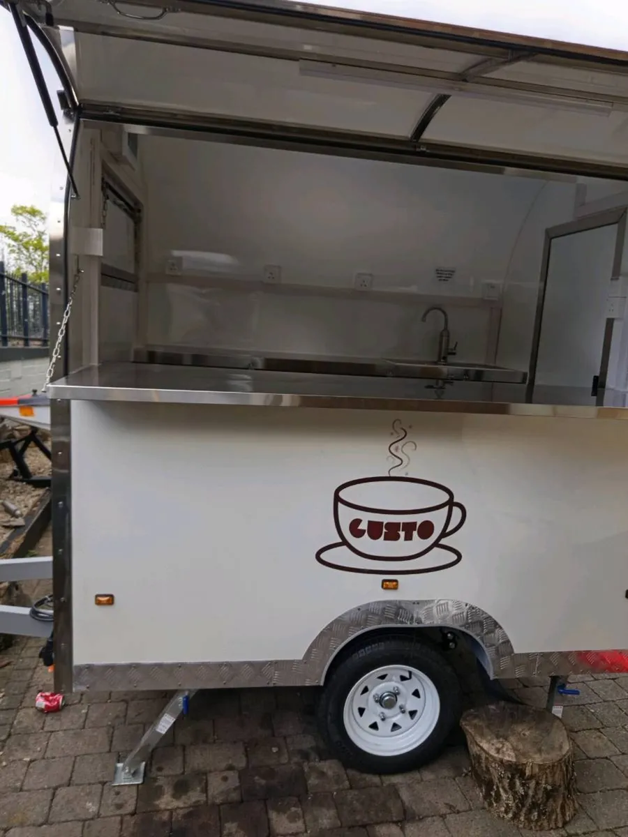 Food trailer - Image 1