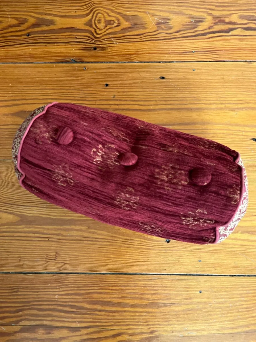 Gorgeous vintage bolster & cushion set - Image 2