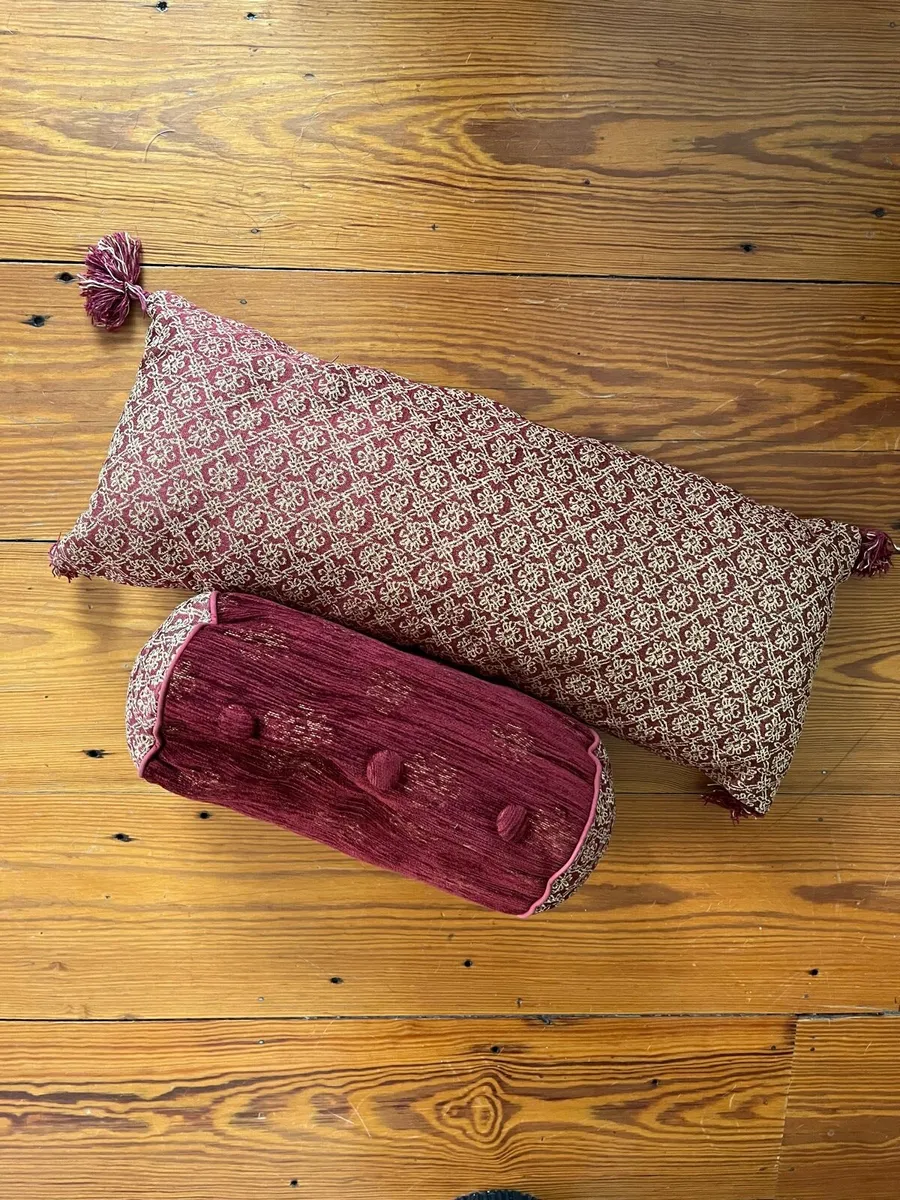 Gorgeous vintage bolster & cushion set - Image 3