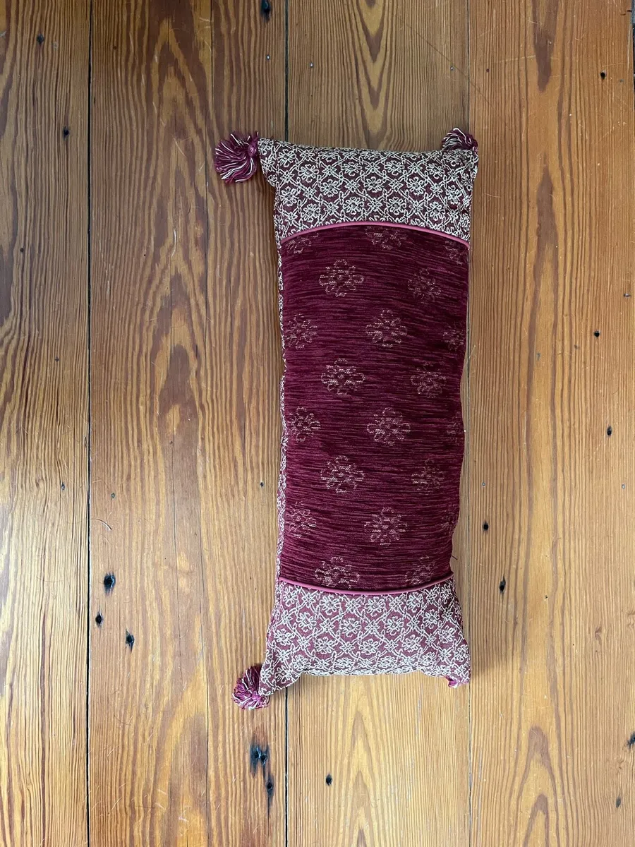 Gorgeous vintage bolster & cushion set - Image 4