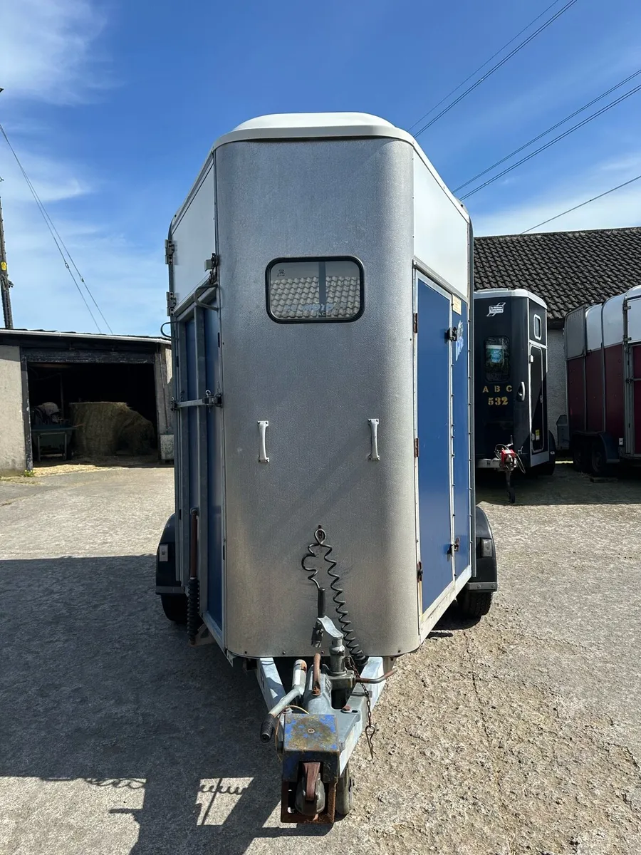 505 Ifor Williams Horsebox - Image 2
