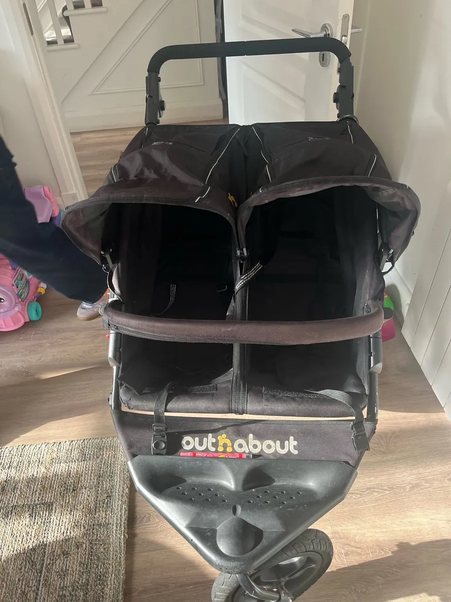 Out & about double buggy - Image 1
